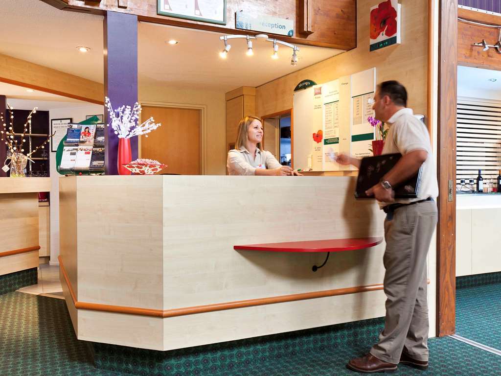 Ibis Provins Hotel Eksteriør billede
