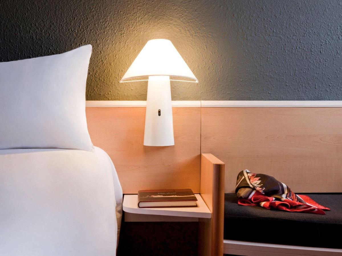 Ibis Provins Hotel Eksteriør billede